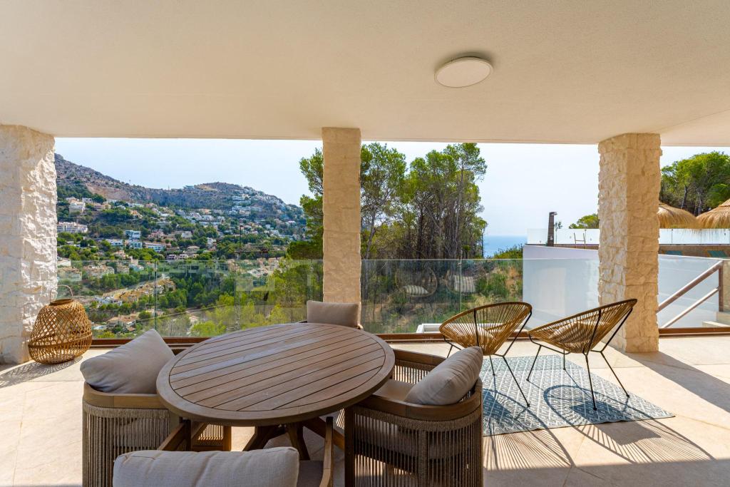4 bed villa in Altea