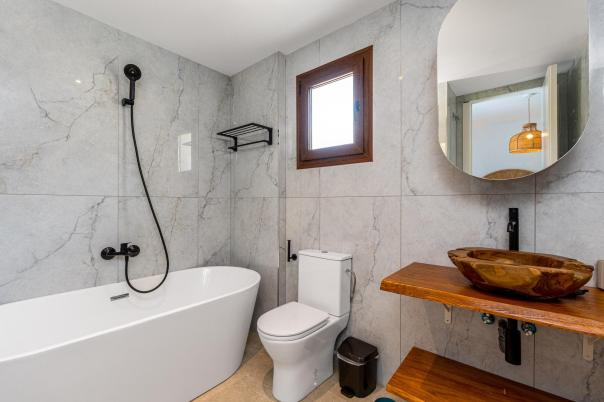 4 bed villa in Altea