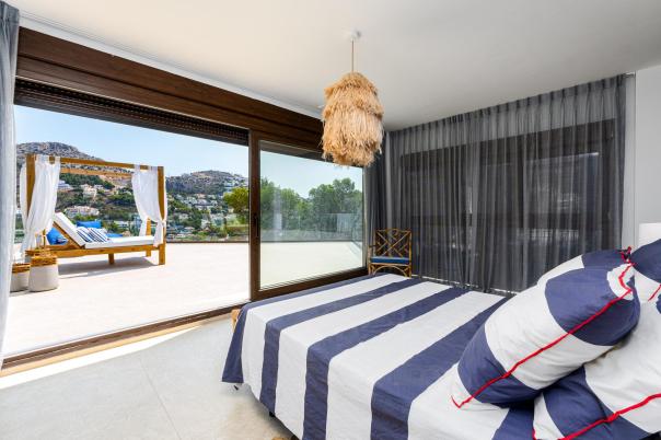 4 bed villa in Altea