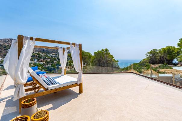 4 bed villa in Altea