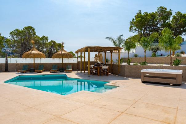 4 bed villa in Altea