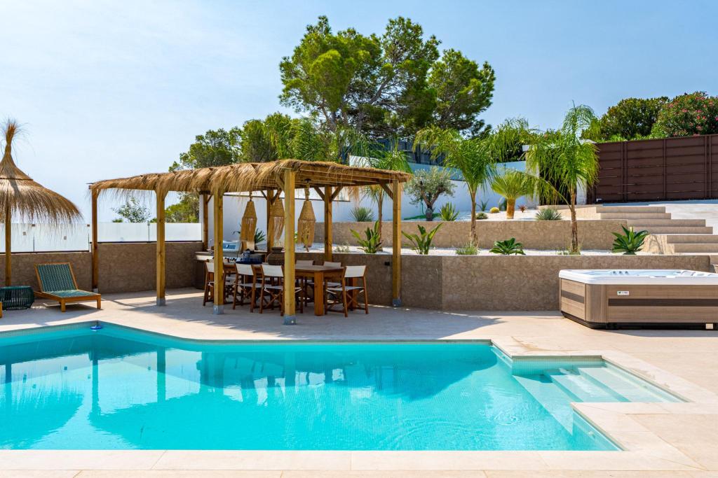 4 bed villa in Altea