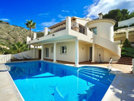 4 bed villas in Moraira