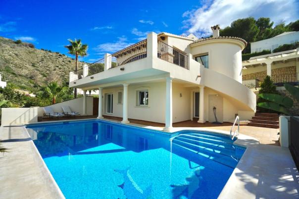 4 bed villas in Moraira