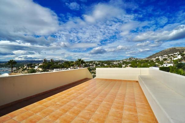4 bed villas in Moraira