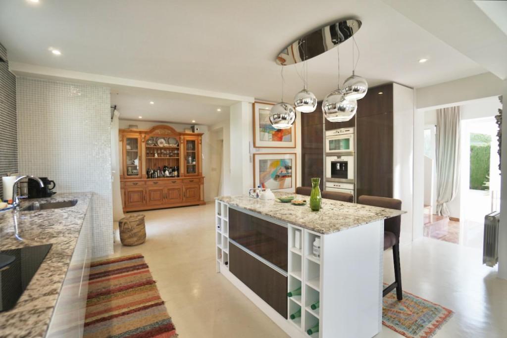 4 bed villas in Moraira