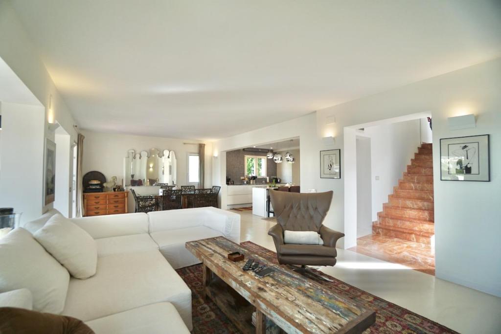 4 bed villas in Moraira