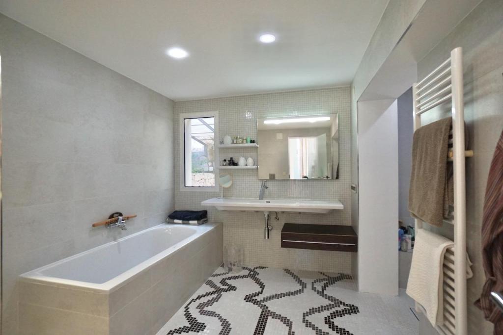 4 bed villas in Moraira