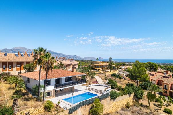 4 bed villa in La Nucía