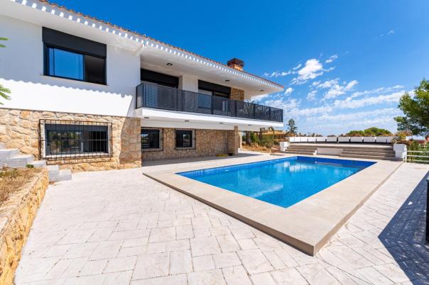 4 bed villa in La Nucía