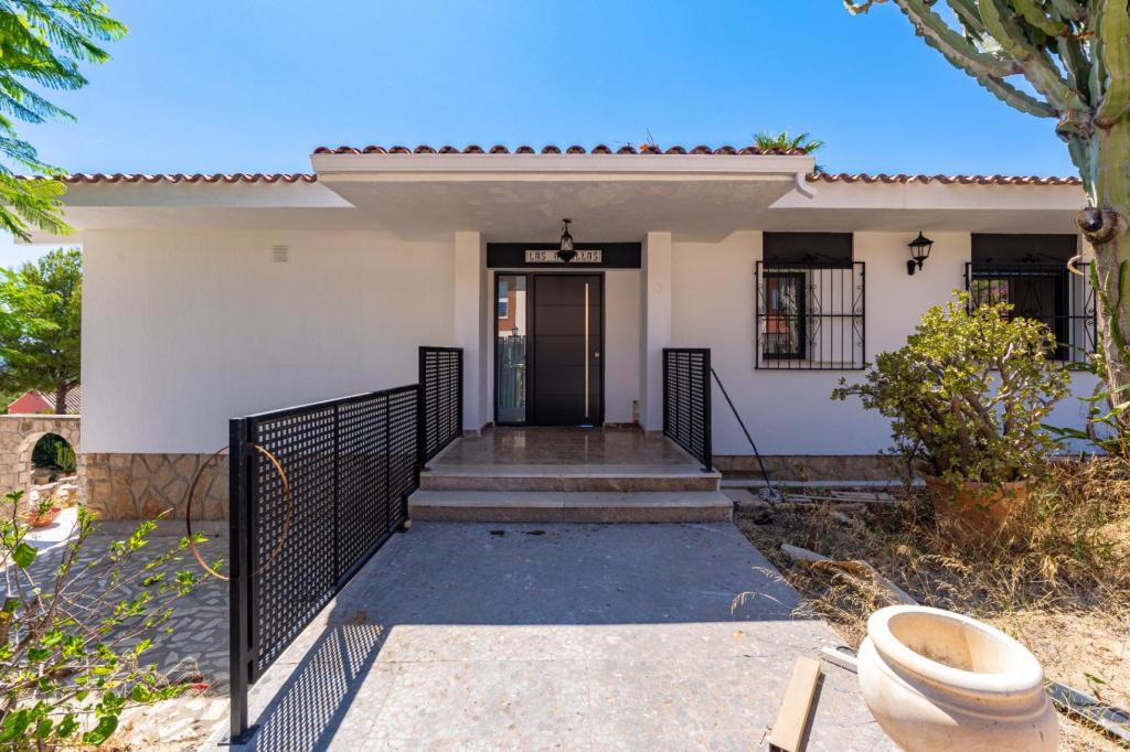 4 bed villa in La Nucía