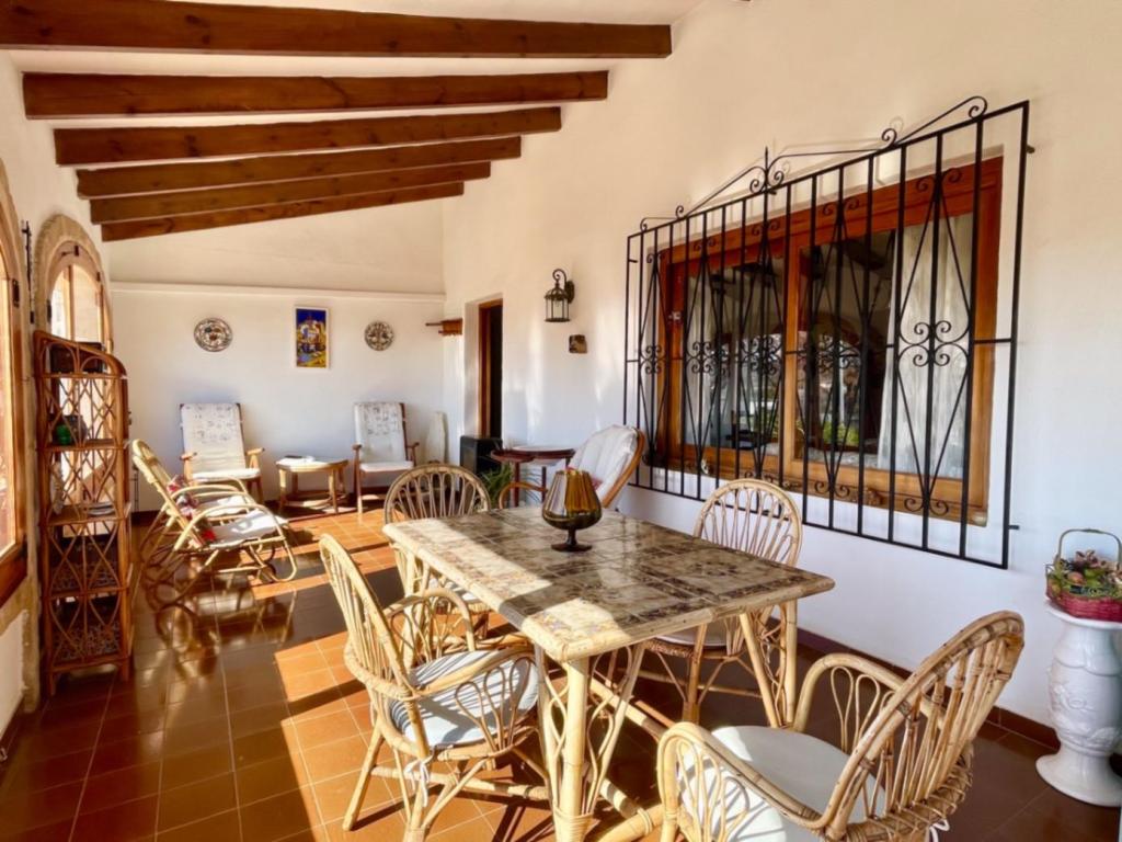 8 bed villa in Jávea