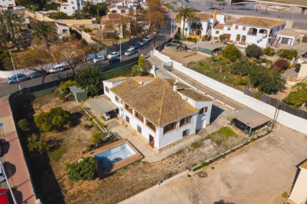 8 bed villa in Jávea