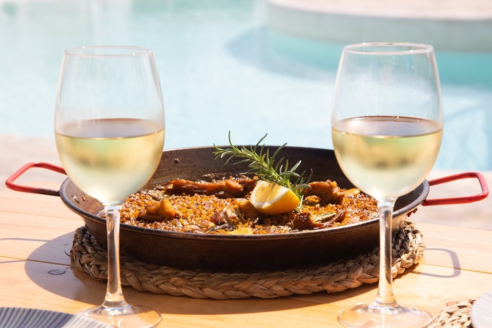 Isla Bonita Javea - Restaurant & Swimming Pool
