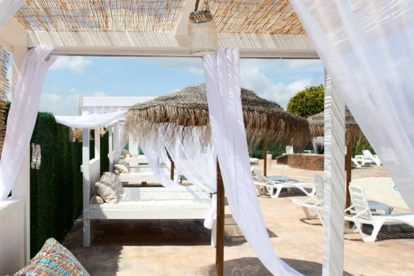 Isla Bonita Javea - Restaurant & Swimming Pool