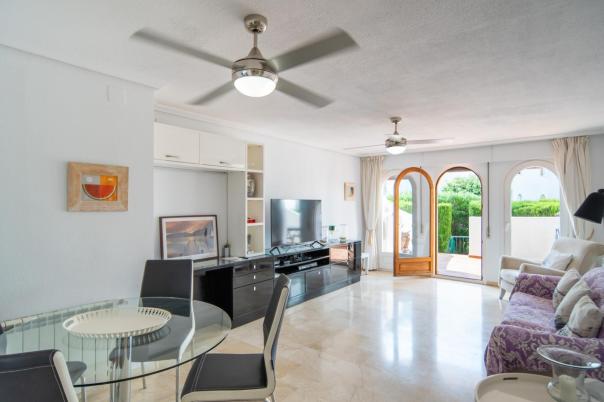 2 bed apartment in Javea