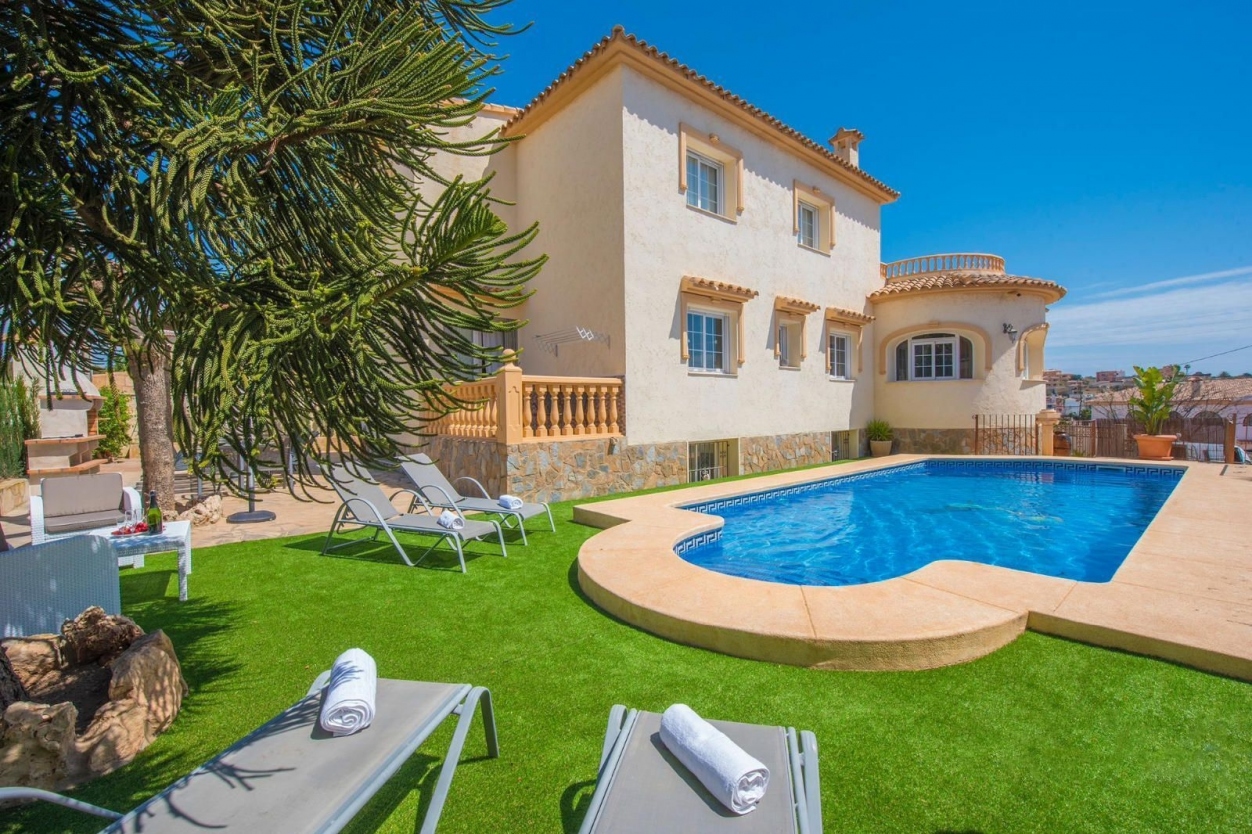 5 bed casa / chalet in Calpe / Calp
