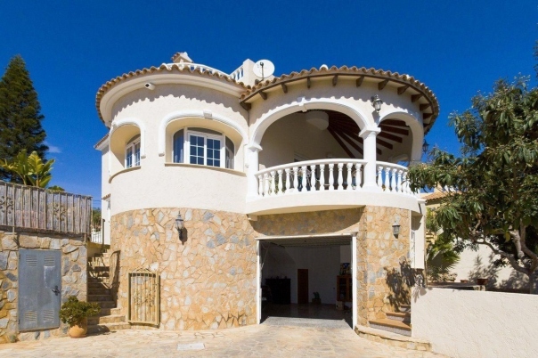 5 bed casa / chalet in Calpe / Calp
