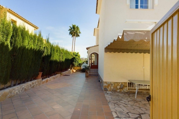 5 bed casa / chalet in Calpe / Calp