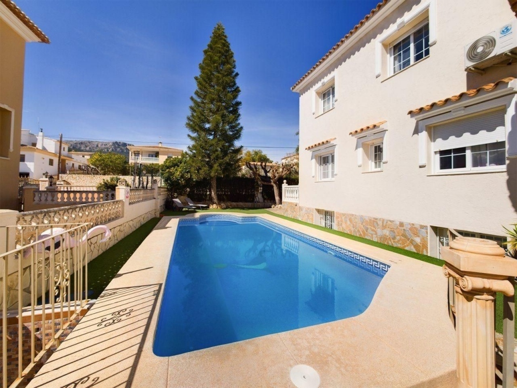 5 bed casa / chalet in Calpe / Calp