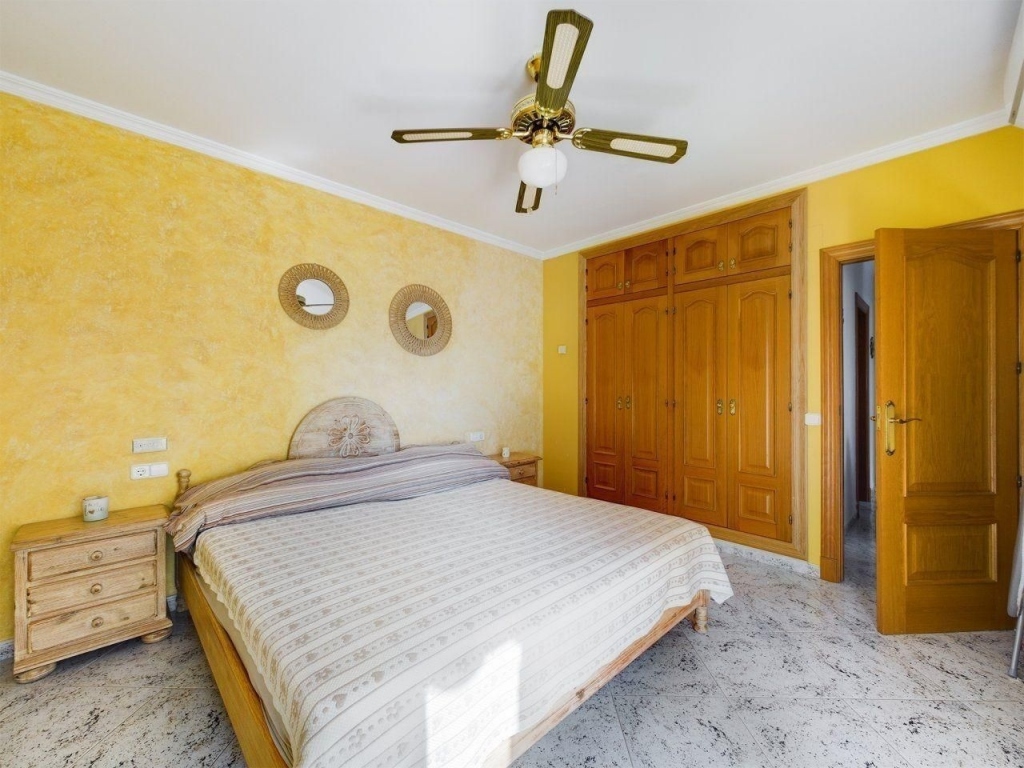 5 bed casa / chalet in Calpe / Calp