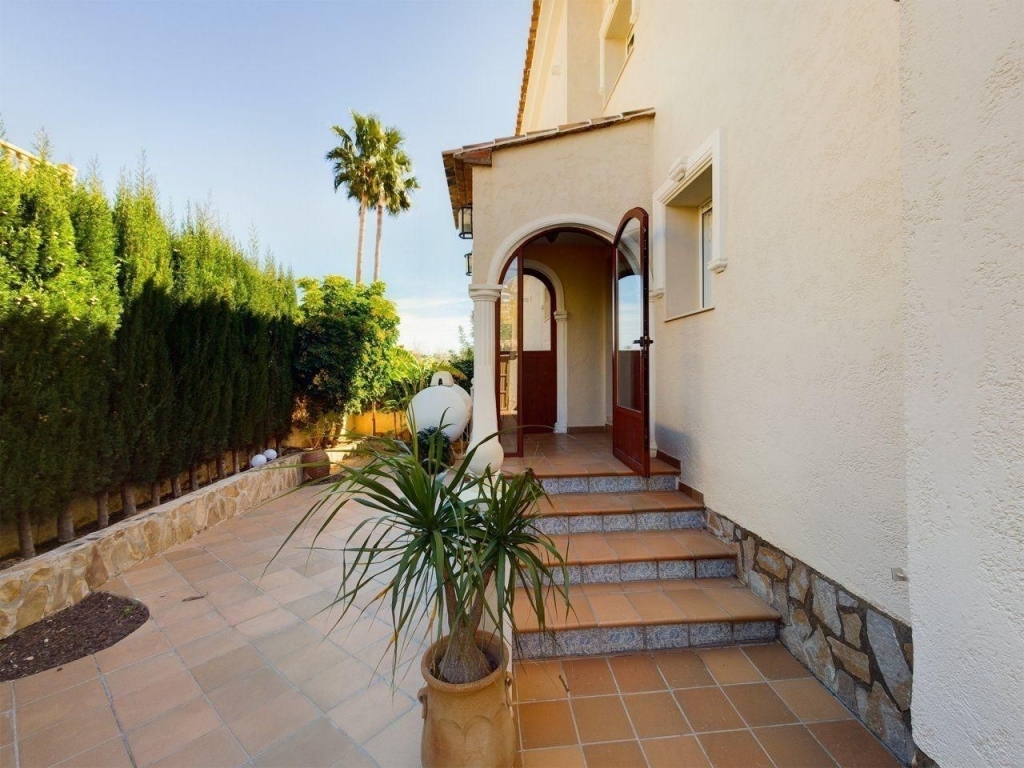 5 bed casa / chalet in Calpe / Calp