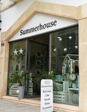 Shopping in Moraira: Home Delivery Service to EU countries from Summerhouse Moraira