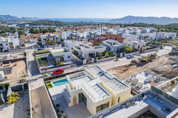 4 bed property in Polop