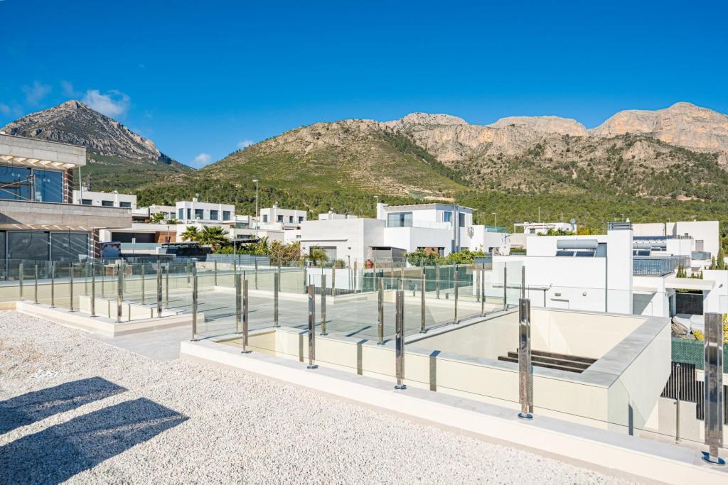 4 bed property in Polop