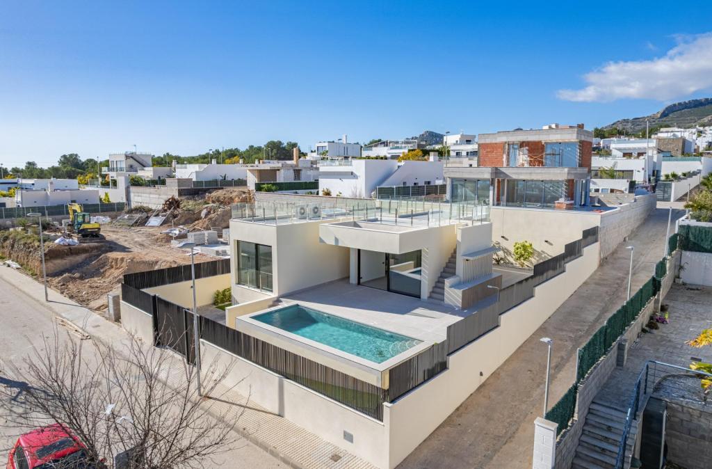 4 bed property in Polop