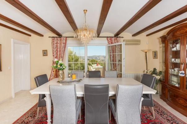 4 bed villa in Moraira