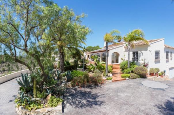 4 bed villa in Moraira