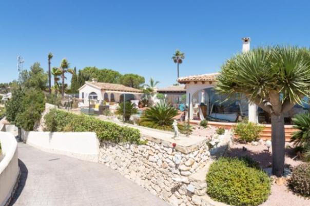 4 bed villa in Moraira