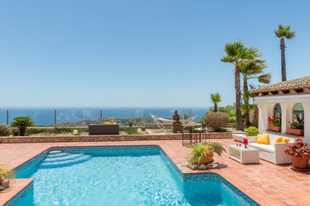 4 bed villa in Moraira