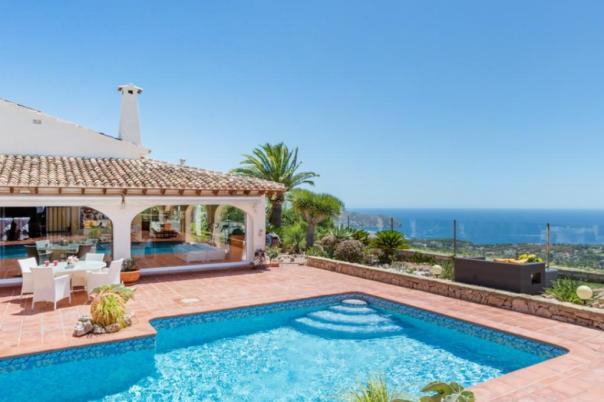 4 bed villa in Moraira