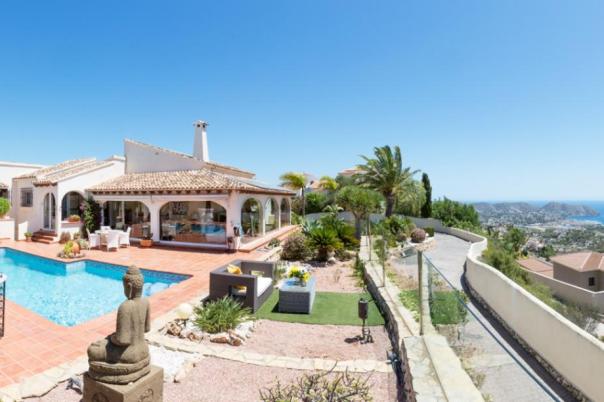 4 bed villa in Moraira
