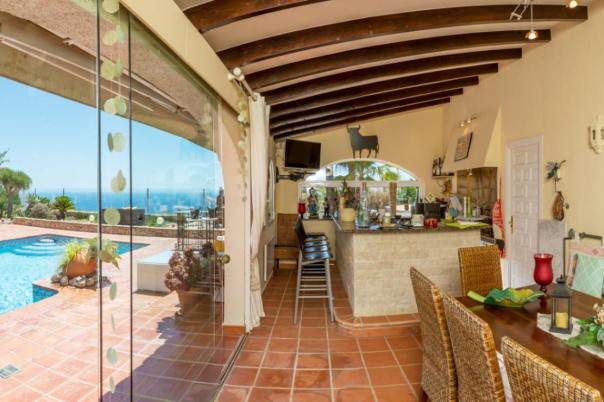 4 bed villa in Moraira