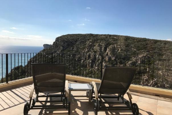 Casa Windlenook - Luxury Holiday Rental Villa with Spectacular Sea Views