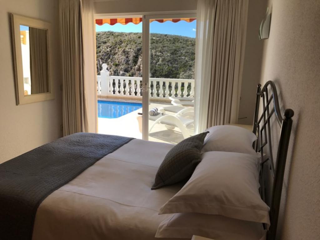 Casa Windlenook - Luxury Holiday Rental Villa with Spectacular Sea Views