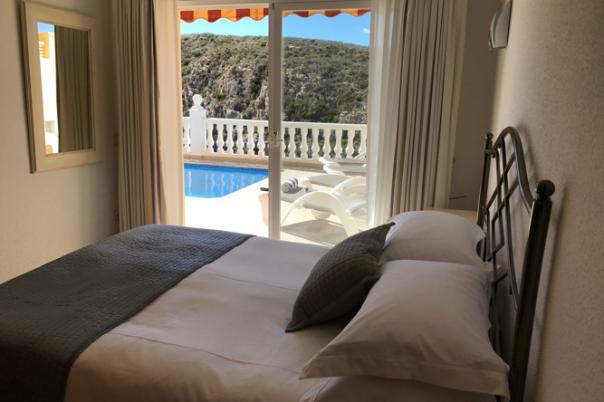 Casa Windlenook - Luxury Holiday Rental Villa with Spectacular Sea Views