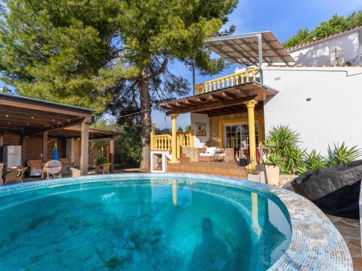 4 bed villa in Denia