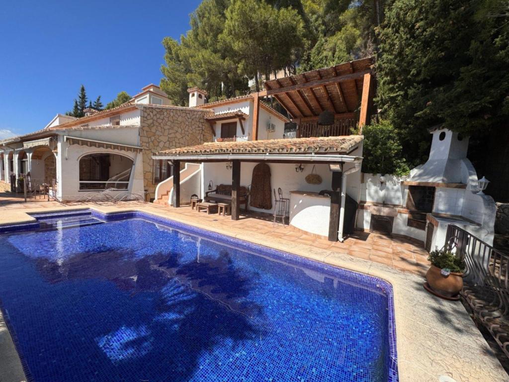4 bed villa in Benissa