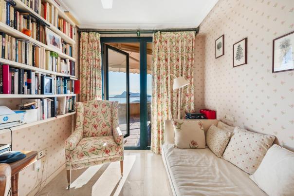 2 bed apartment in Altea