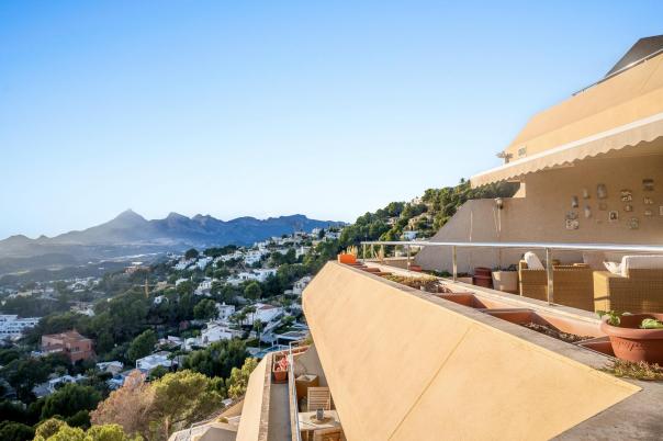 2 bed apartment in Altea