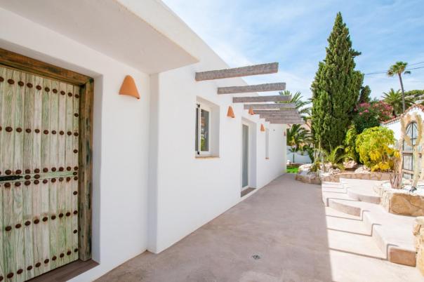 4 bed villa in Moraira