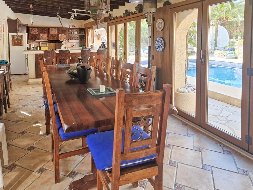 4 bed villa in Javea