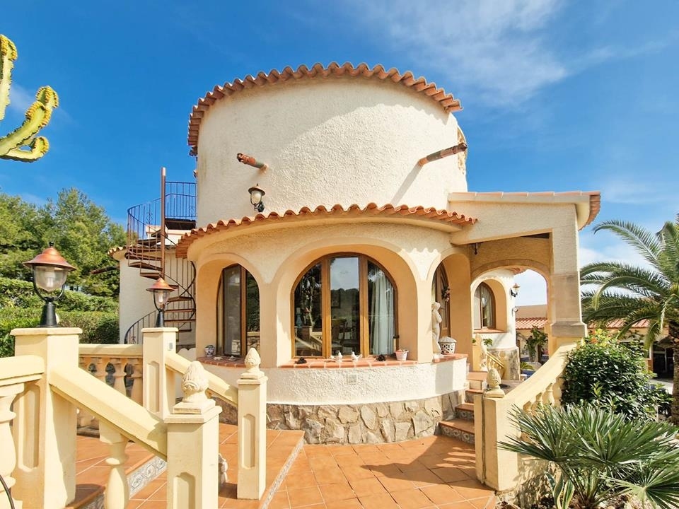 4 bed villa in Javea