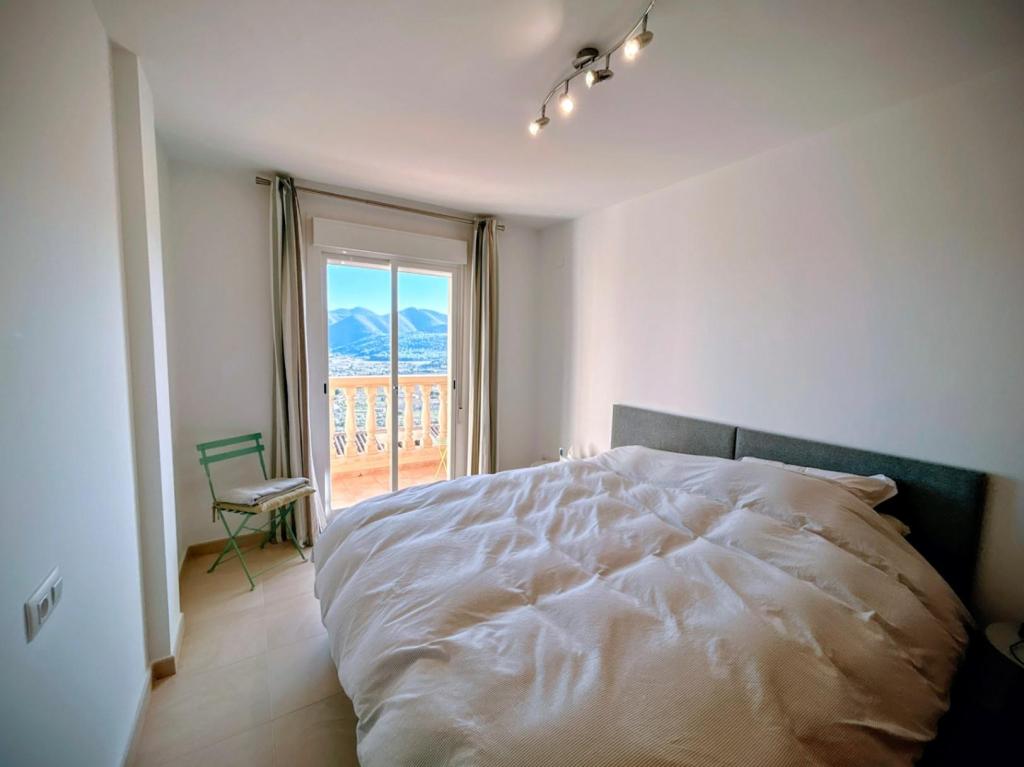 3 bed town_house in Jalón