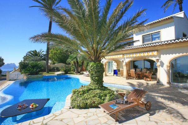 4 bed villa in Moraira