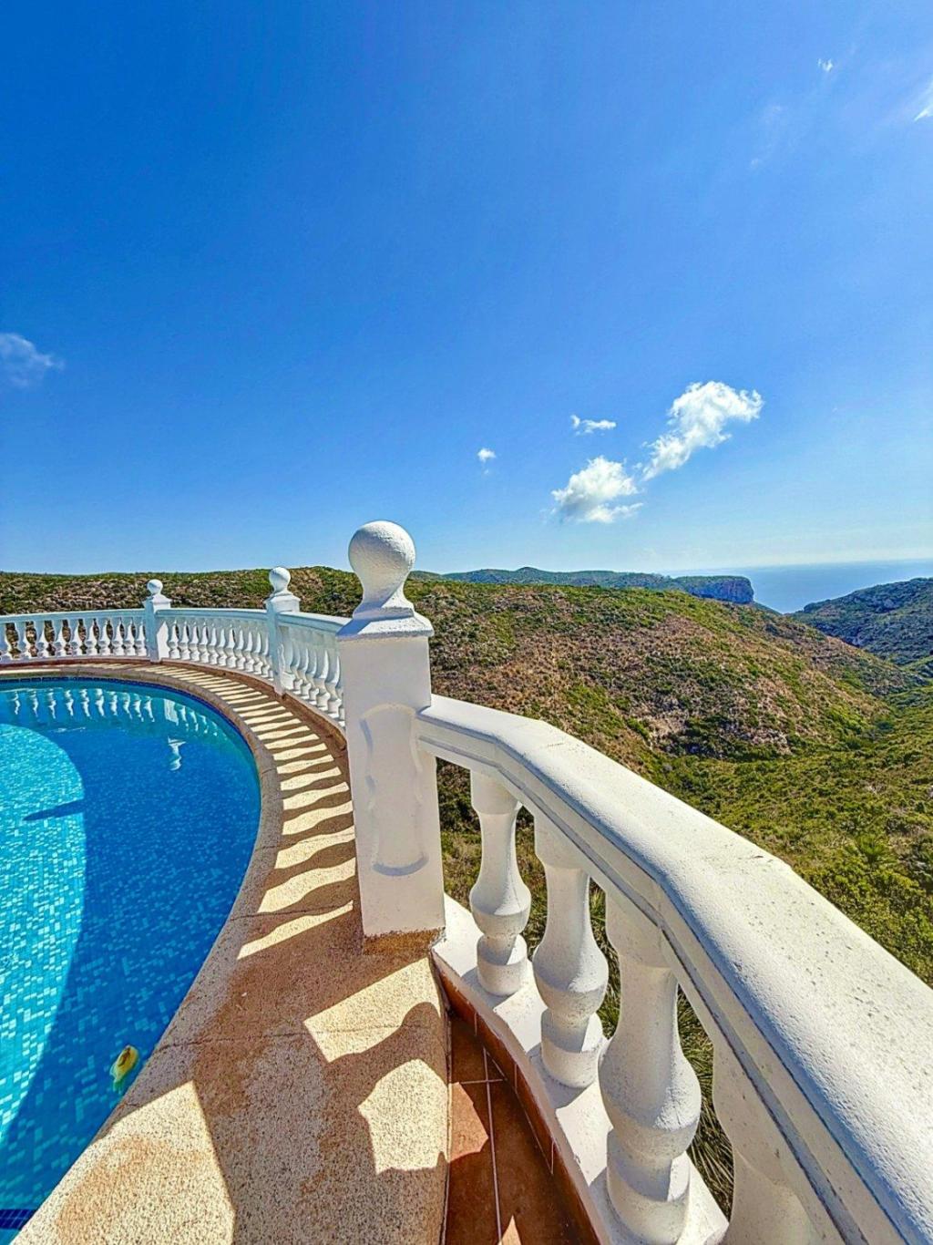 3 bed villas in Benitachell
